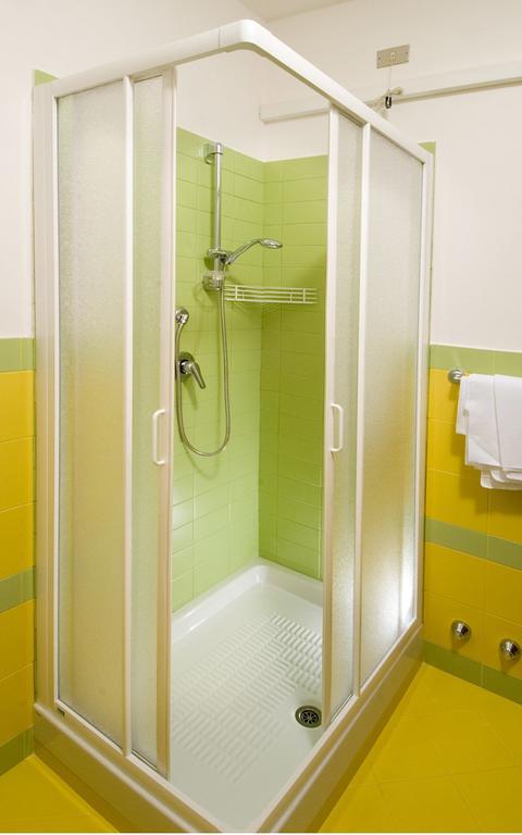 Hotel Esperia Alba Adriatica Δωμάτιο φωτογραφία