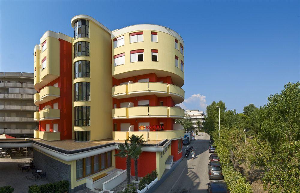 Hotel Esperia Alba Adriatica Εξωτερικό φωτογραφία