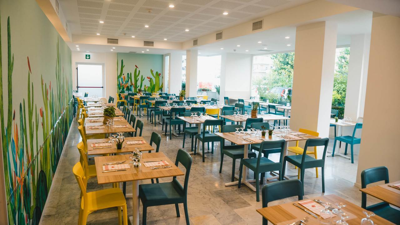 Hotel Esperia Alba Adriatica Εξωτερικό φωτογραφία